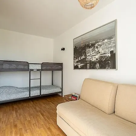 Confort & Spacieux Family Travel Pour 6 - 10' To Disneyland Paris 25' To Paris - In Front Of Train Station Rer A *