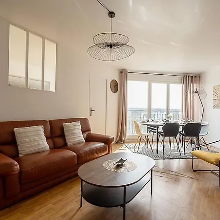 Confort & Spacieux Family Travel Pour 6 - 10' To Disneyland Paris 25' To Paris - In Front Of Train Station Rer A Apartament *